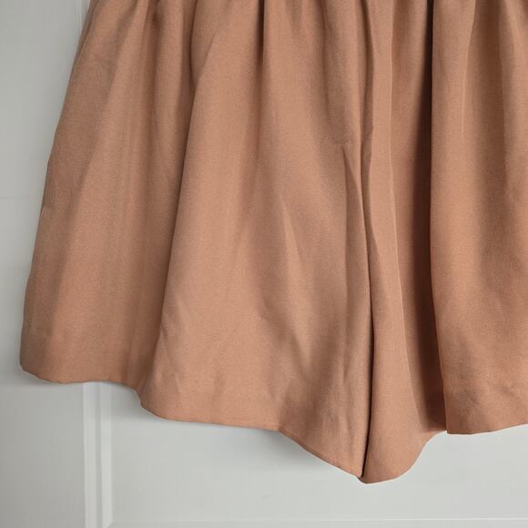 Women's Favlux Peach Pleated Front Paper Bag Shorts | Size Small - Picture 6 of 10